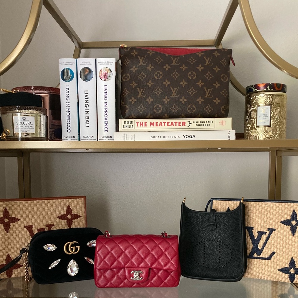 SOLD LV Pallas Beauty Case - Picture 2 of 9